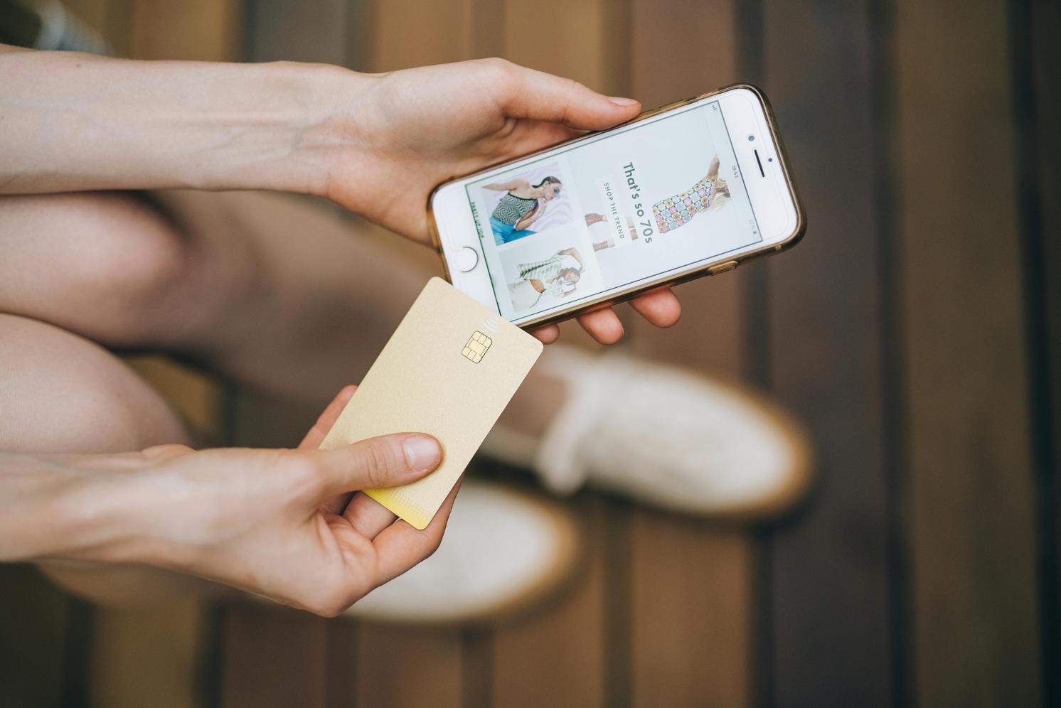 Come inserire la scheda SIM nell’iPhone
